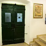 Rilati Old Town Palace 4 3*