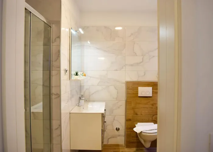 Rilati Old Town Palace 4 3*